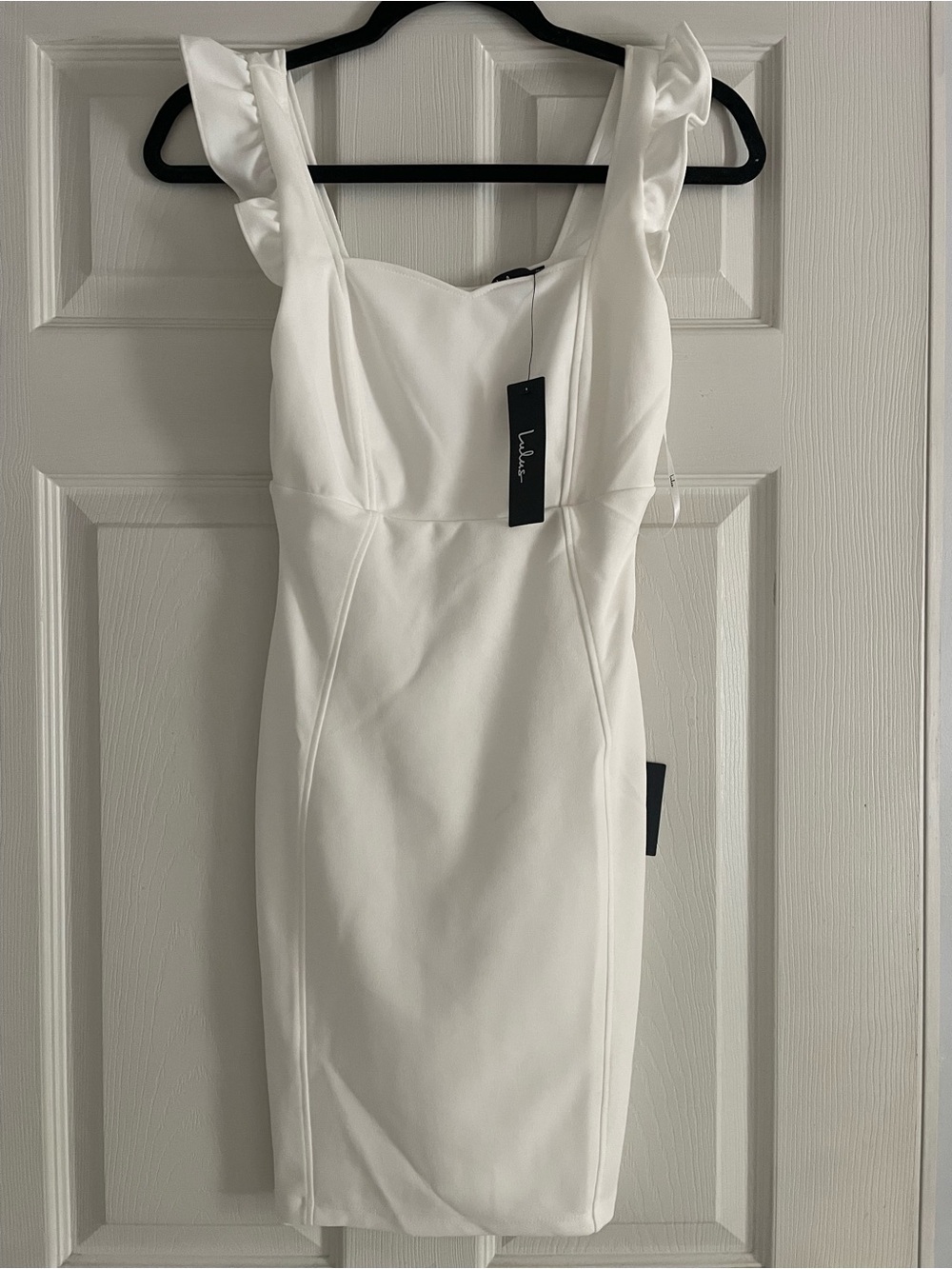 Lulu’s White Ruffle Strap Bodycon Dress NWT